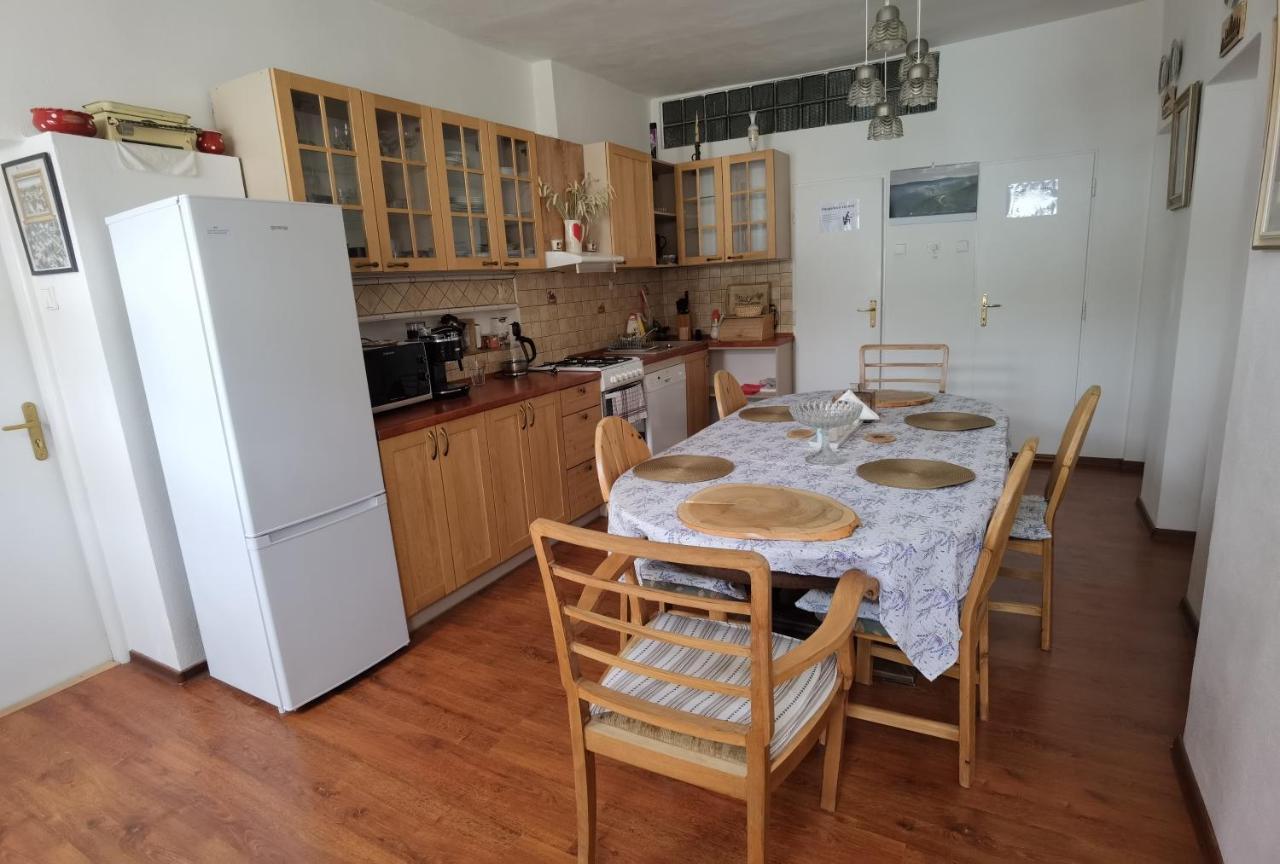 U Cerneho Orla Apartment Vidnava ภายนอก รูปภาพ