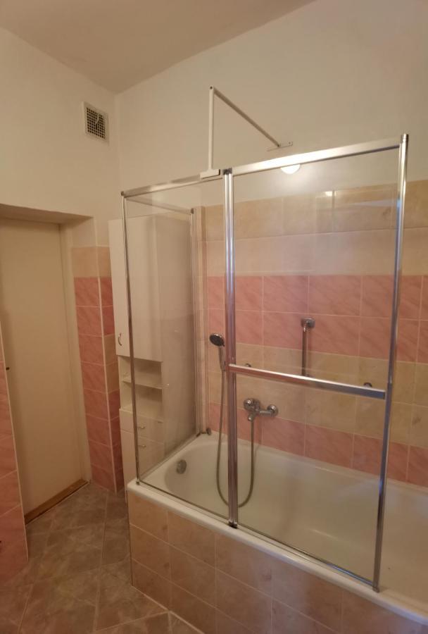 U Cerneho Orla Apartment Vidnava ภายนอก รูปภาพ